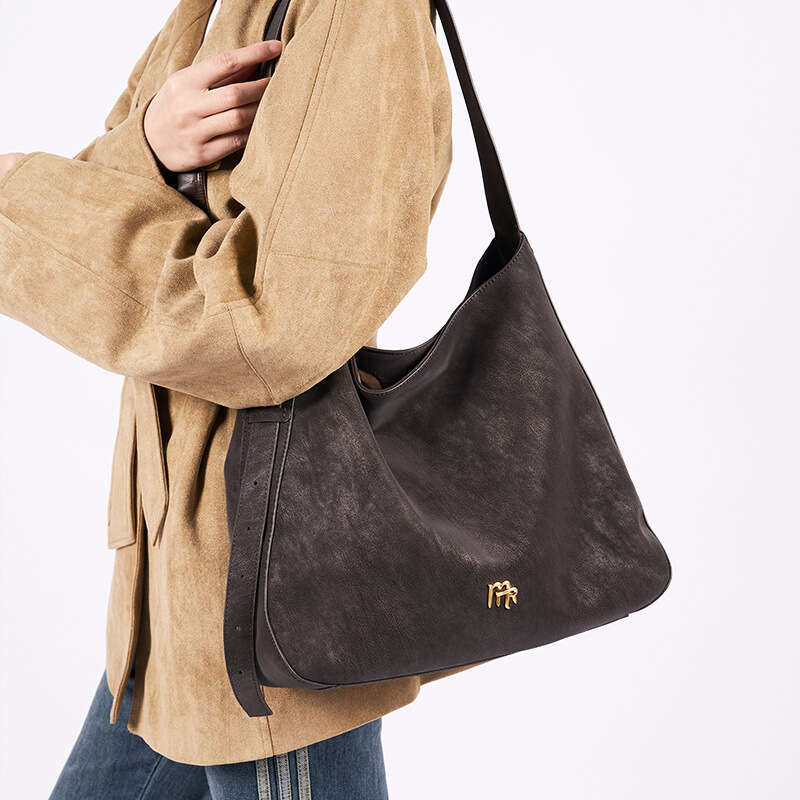 Luxury Shoulder Bags Totes Hobo Women S Single Shoulder Tote Bag Made Of Matte Cowhide Large Capacity Genuine Leather Niche Underarm High End Commuter