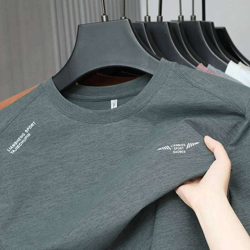 2025 New Men's Korean Casual Short Sleeved Round Neck T-shirt Summer Fashionable and Comfortable Versatile Top