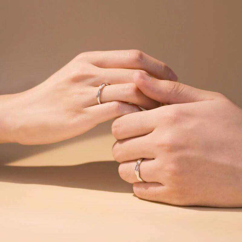 Fashion Couple Rings Set Silver Color Simple Opening Adjustable Finger Ring Light Luxury Jewelry For Women Men Anniversary Gift W260311