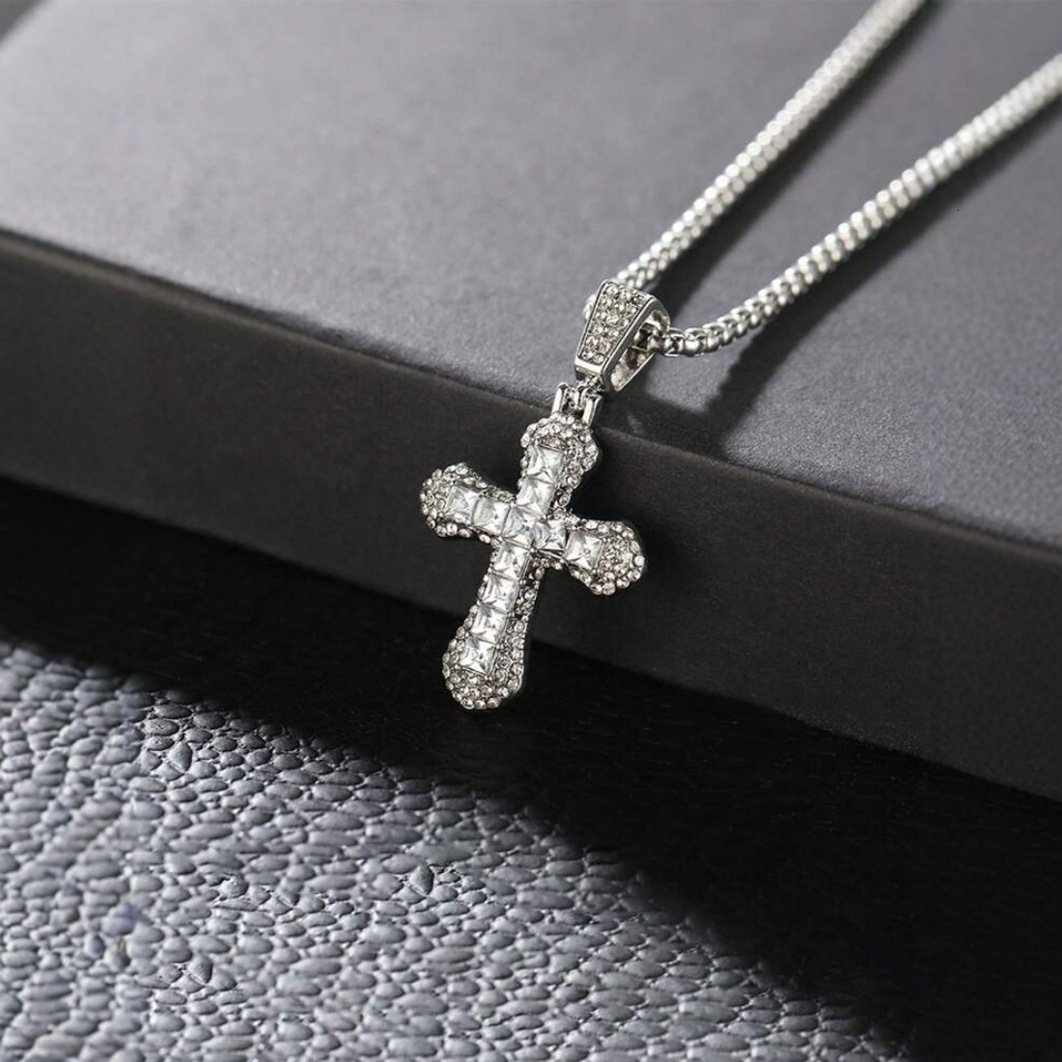 Luxury Brand Designer Jewelry New Style Cross Pendant Necklace With Diamonds, Autumn And Winter Long Sweater Chain, Street Hip-Hop Necklace Wholesale - view 4