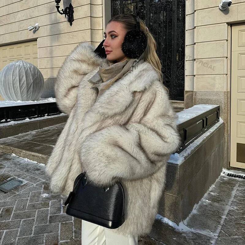 Neo Mint 2024 Winter Ins Hot Fashion Girls Oversized Gradient Coat Women Thick Warm Outerwear Fluffy Faux Fox Fur Jacket