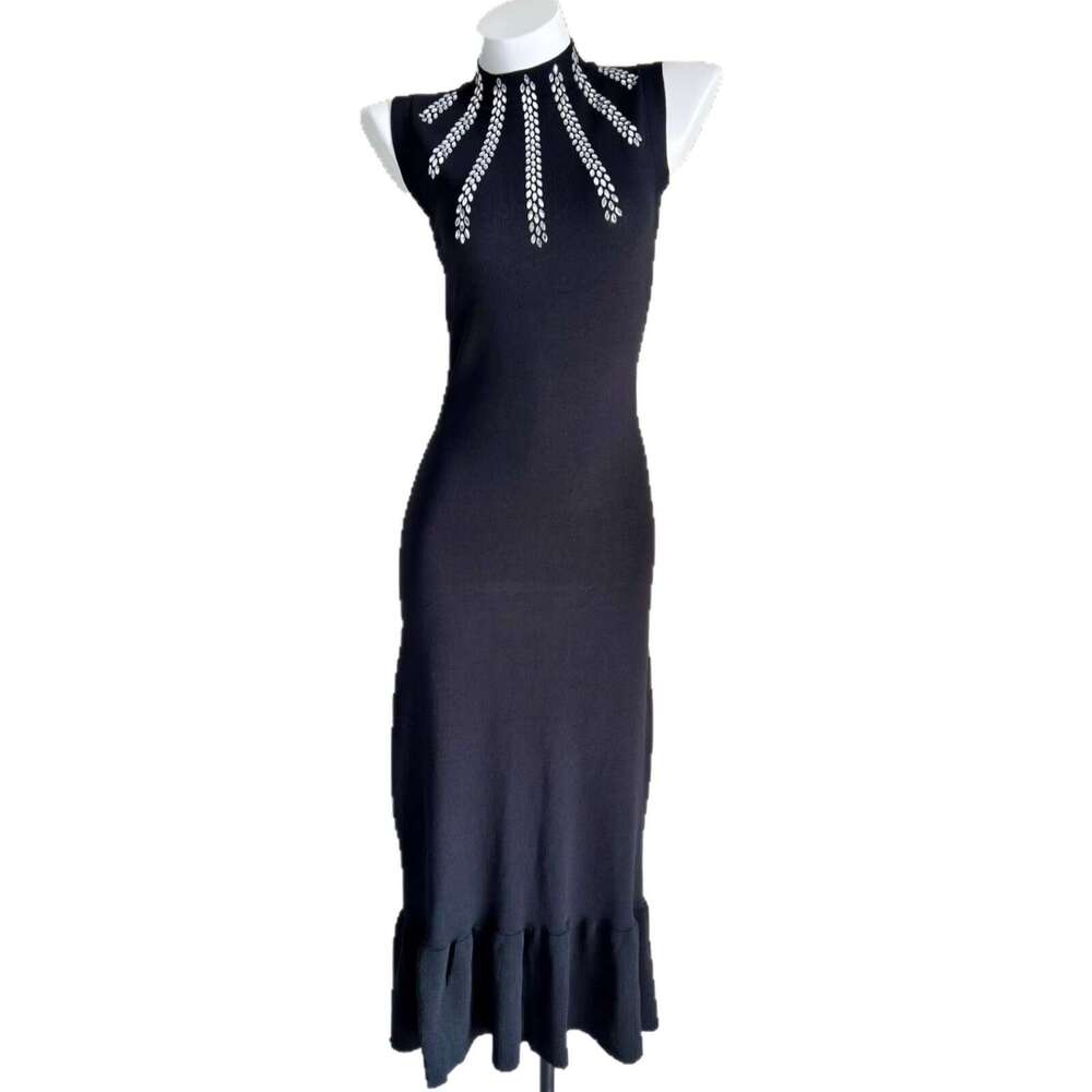French Elegance 2026 Summer New Collection Beaded a18 Ruffle Waist Knitted Fish Tail Vest Sexy Women