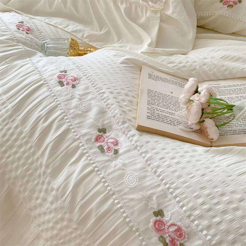 Flowers Embroidery Lace Edge Ruched Comforter cover Bed sheet Pillowcases, French Style Chic Fluffy 4Pcs Lightweigh Comfortable H260312