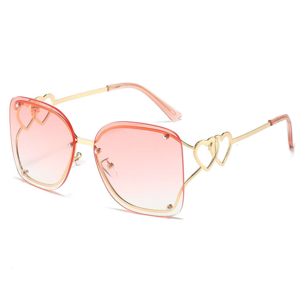 New Square Glasses, European And American Style With Unique Double-Heart Design, Large Frame Ins-Style Sunglasses For Women