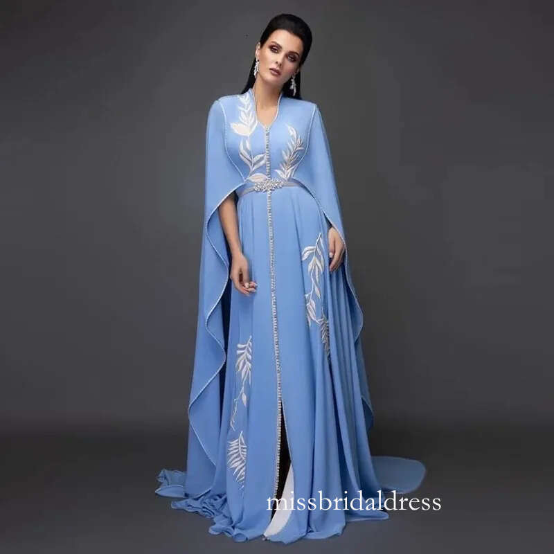 Sky 2024 Arabic Evening Dresses V-Neck Light Blue White Appliques Cap Sleeve Kaftan Dubai Chiffon Caftan Prom Gown Party Dress D0312