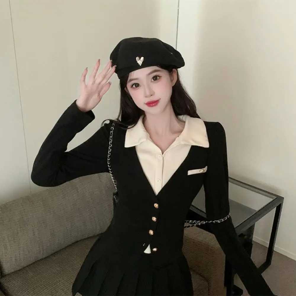 Women Metal Heart-shaped Berets French Artist Warm Winter Beanie Hat Solid Color Elegant Lady Painter Cap Street Octagonal Beret H260312 - view 3