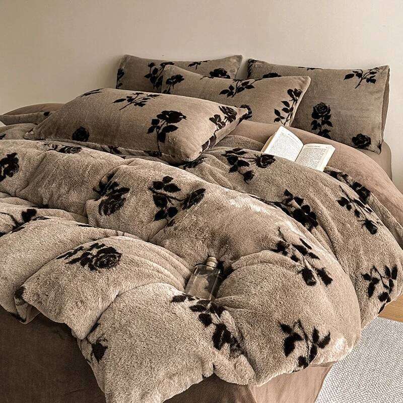 Winter plush Milk fleece bed sheet quilt cover Thickened giant warm anti-static four-piece set H260312