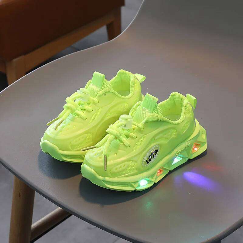 Children Glowing Sneakers Boys Led Lighted Casual 2023 Spring Autumn Candy Color Breathable Kids Girls Sports Shoes H260312