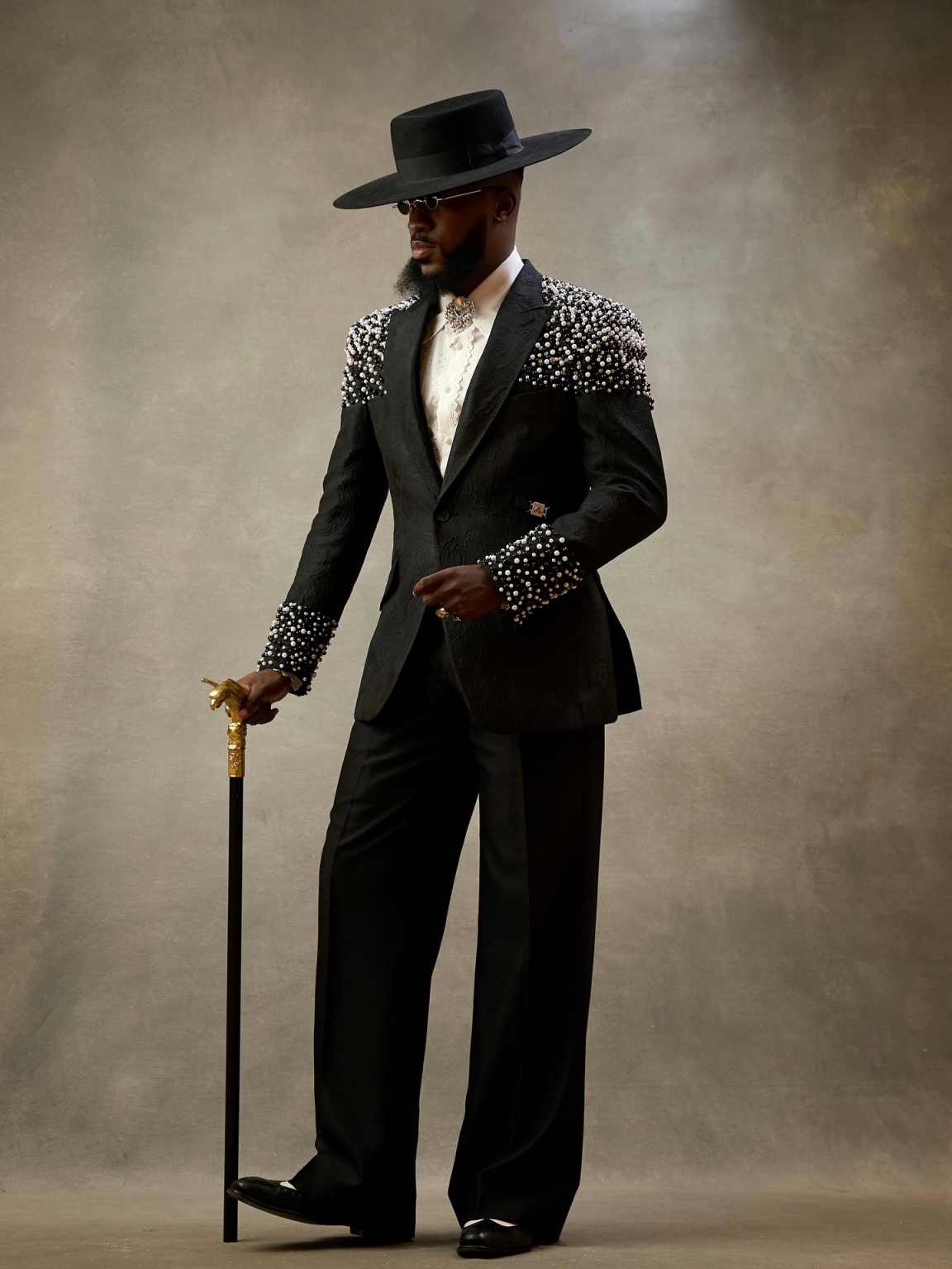 Luxury Men Suit 2 Pcs Blazer Pants Peaked Lapel Pearls One Button Formal Occasions Coat Wedding Groom Tuxedo Customized