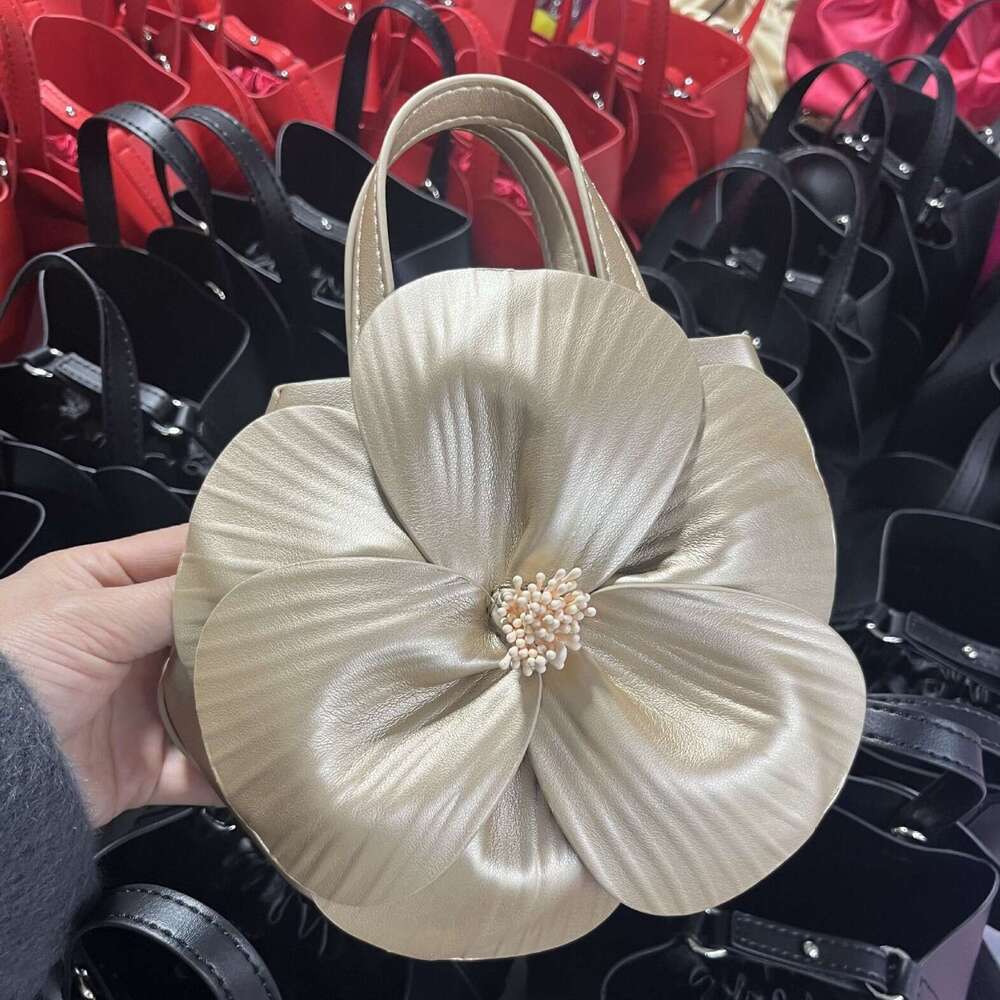 Early Spring New Women S Petal Flower Tote Creative Floral Handbag Single Shoulder Crossbody Chain Bag