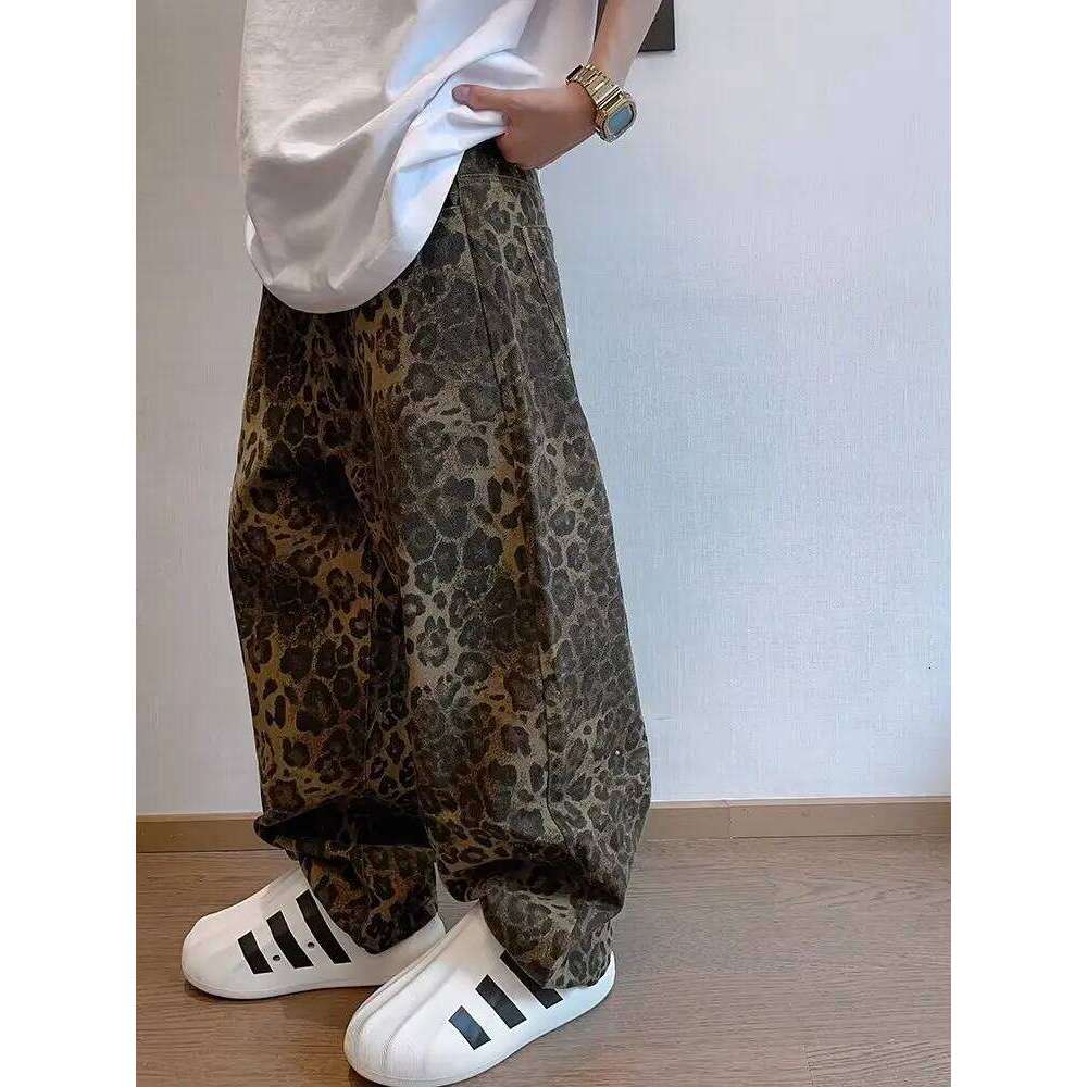 Autumn Tan Leopard Jeans Men Denim Pants Male Oversize Wide Leg Trousers Streetwear Hip Hop Vintage Loose Casual Animal Print 26Y0312