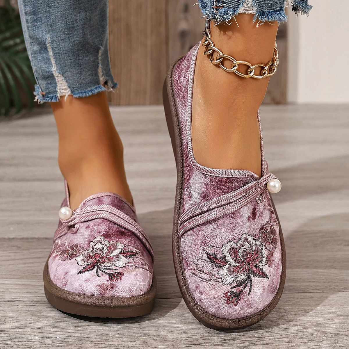 Womens Fashionable Casual Shoes Comfortable and Suitable for Commuting Walking the Gift Women Mom 260306