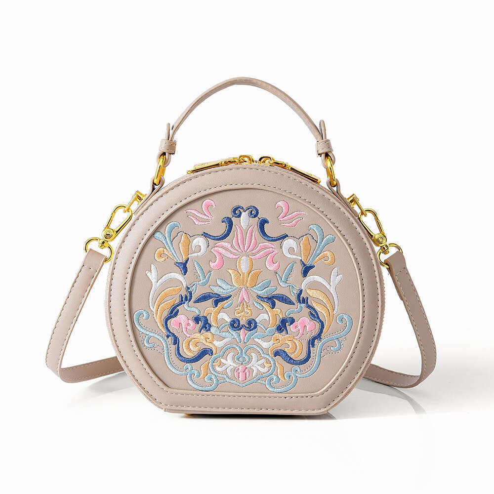 Unique Embroidered Women's Handbag 2026 New Trendy Artistic Shoulder Chinese Style Crossbody Small Round Bag