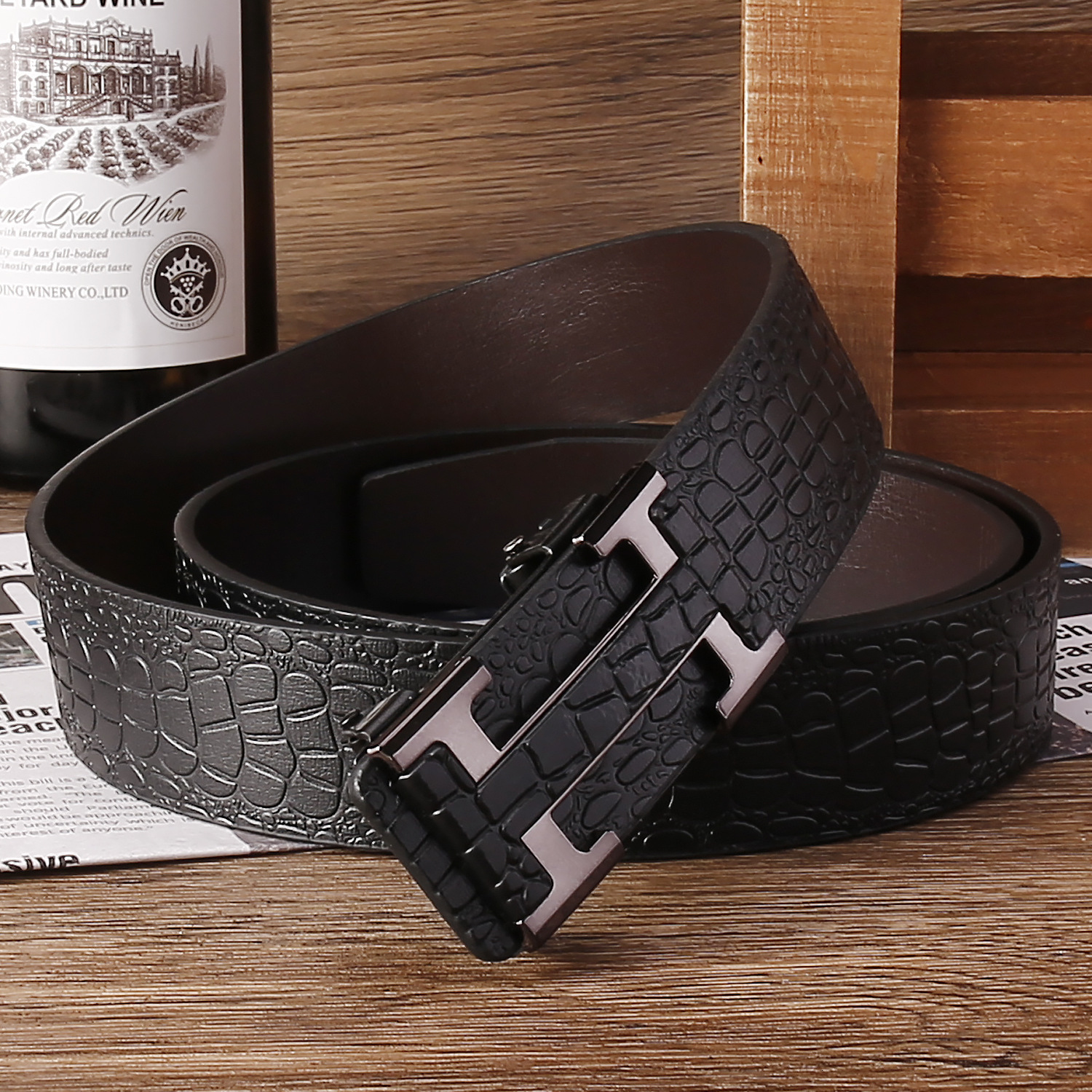 2026 New Designer Luxury Brand Men's Belt Wholesale Men's PU Belt Toothless Automatic Buckle Multi Functional Fashion Leisure Versatile Men&