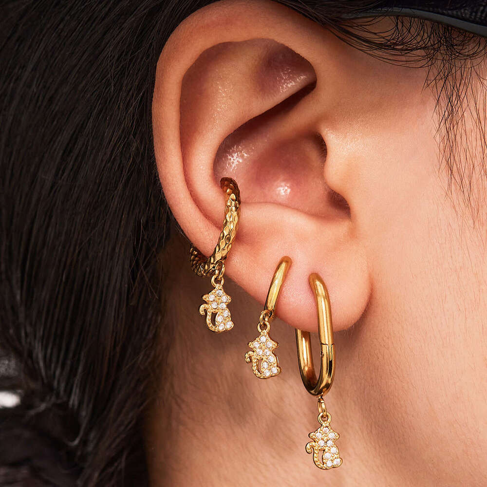 Stainless Steel Zircon Earrings For Little Girls, 18k Gold Plated Small Panda Geometric U-shaped Lava Ear Cuffs