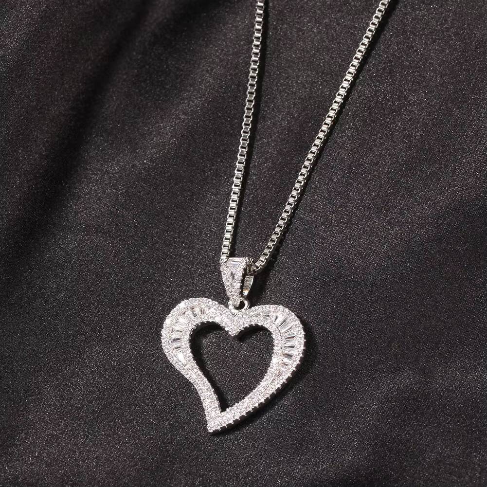 Mini Hollow Heart Pendant Iced Out Bling Charm With Box Chain Statement Necklace Men Women Hip Hop Chains for Jewelry Gift