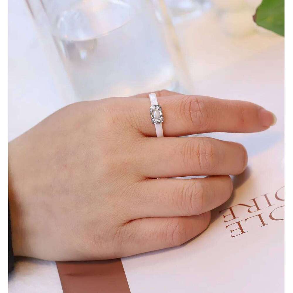 Unique Design White/Black Ceramic Ring With Cubic Zirconia Stone Jewelry Engagement Wedding Band Gifts For Women W260311
