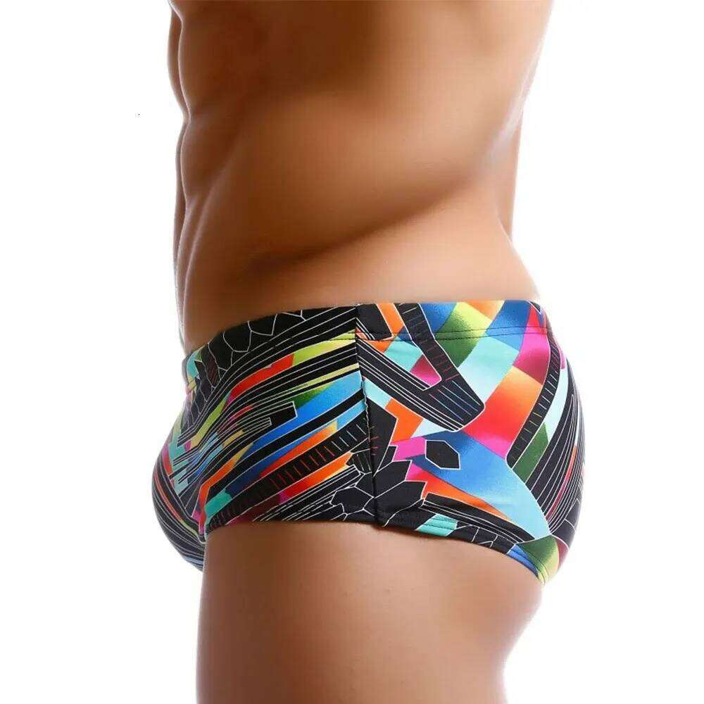 UXH Brand Men's Swimwear Trunks Outdoors Sexy Summer Stretch Beach Surf Swim Sports Push-up Shorts Men Swimsuit Swimming Pants Z260312