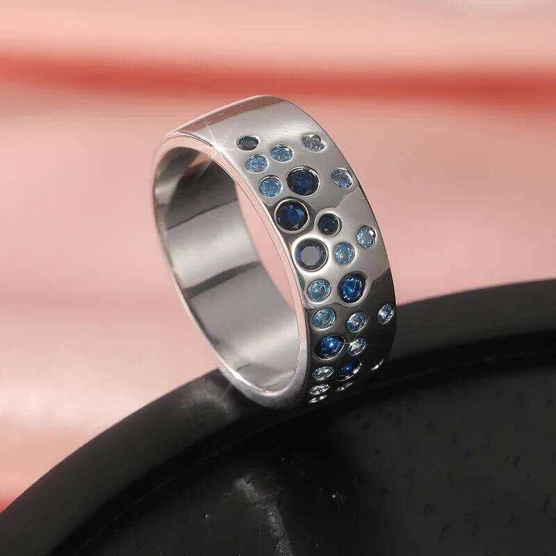 Fashionable and Classic Wide Face with Round Blue Zirconia Index Ring Is A Sparkling Jewelry for Women's Holiday Party H260312