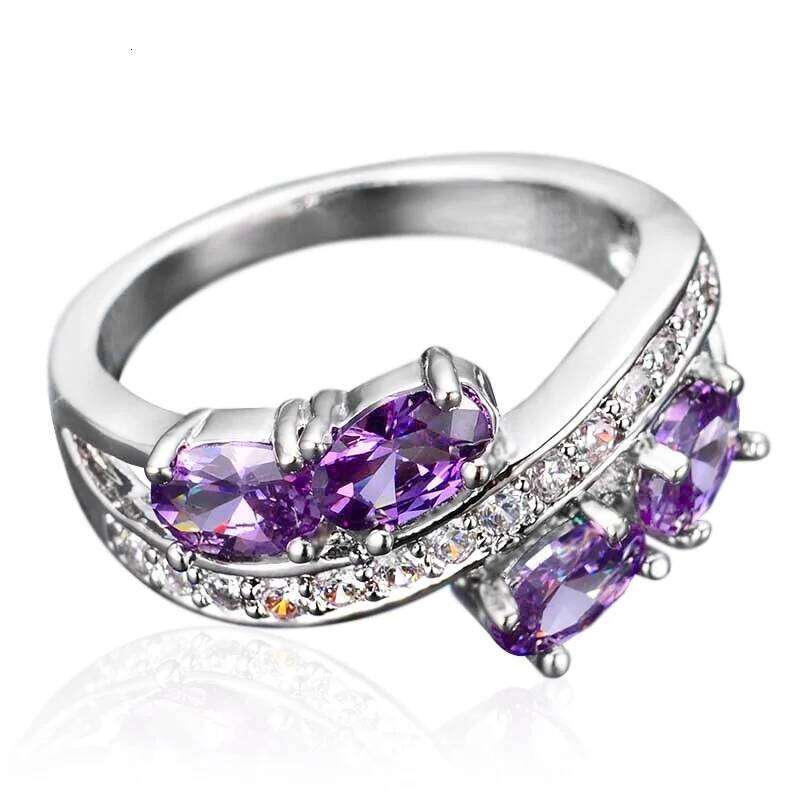 Huitan New Arrival Bright Purple Zirconia Ring Women Delicate Fashion Design Wedding Accessories Stylish Jewelry for Party H260312