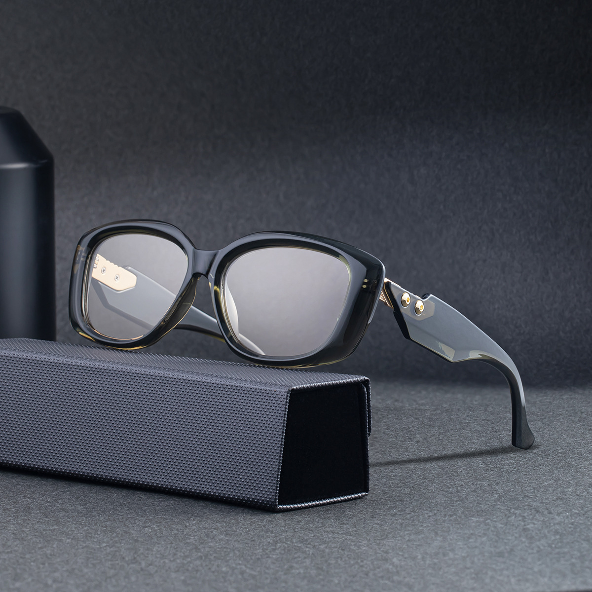 2026 New Fashion Square Frame Polarized Retro Outdoor Trendy Sun Protection Sunglasses for Men,