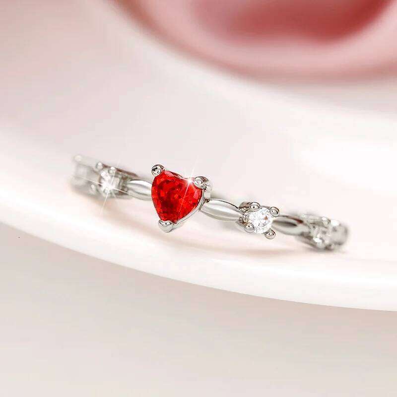 Huitan Versatile Dainty Ring Lady Engagement Ceremony Accessories with Heart Zirconia Delicate Female Wedding Party Jewelry Gift H260312