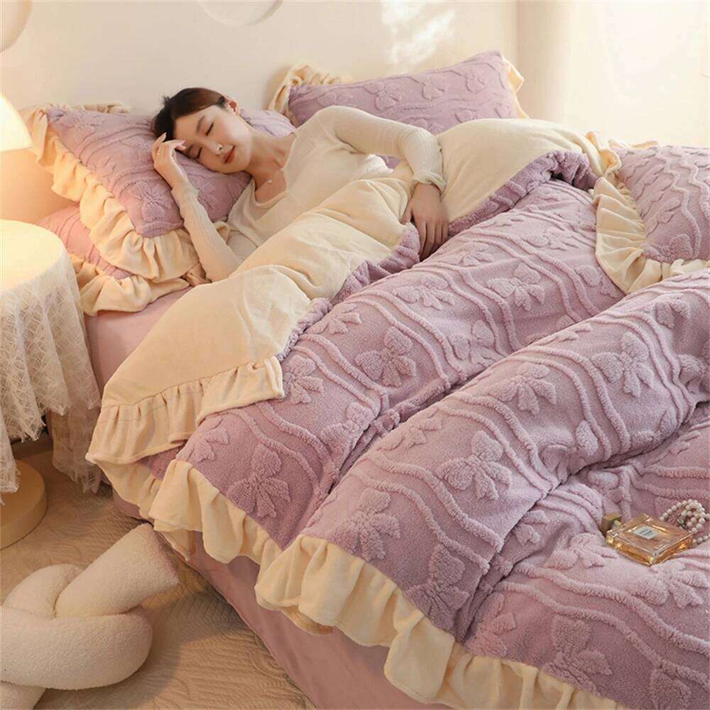 Winter Warm Bedding Milk Four-Piece Set Princess Duvet Thickened Coral Velvet Quilt Cover Bed Sheet Pillowcases H260312