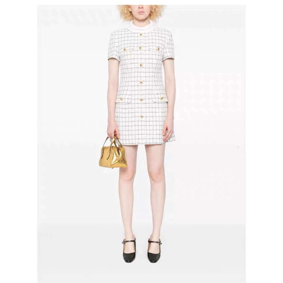 2025 new designer fashion brand elegant plaid A13 short skirt suitable for social celebrities to slim and fashionable