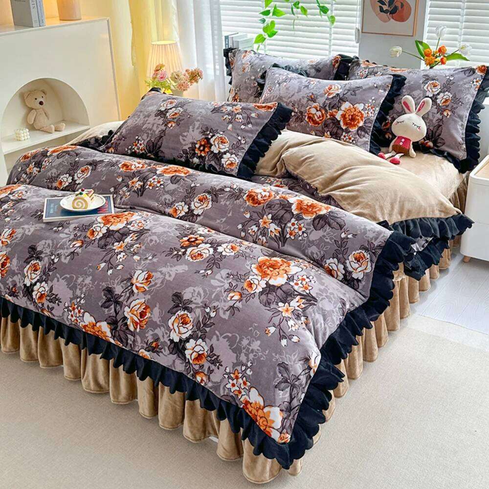 Thickened Double-Sided Milk Bedding Winter Warm Printed Carved Velvet Four-Piece Set Quilt Cover Pillowcase Bed Skirt H260312