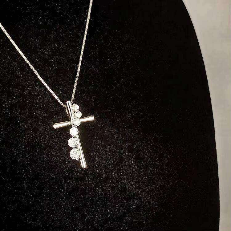 High Quality Rhodium Plated Solid S Sterling Sier Christian Jesus Box Chain Silicon Stone Cross Pendant Necklace
