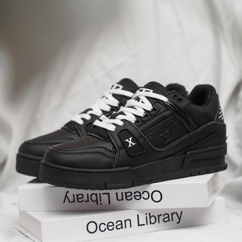 free shipping designer shoes for mens womens running shoes black white red grey Fashionable and versatile outdoor sneakers sports shoes