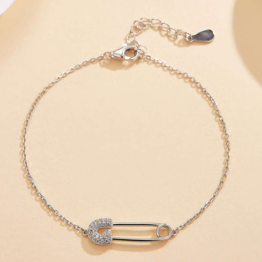 Women Jewelry Bracelets Charm Bracelets Full Zirconia Paperclip Pin Delicate Romantic Valentine's Day Gift Bracelet