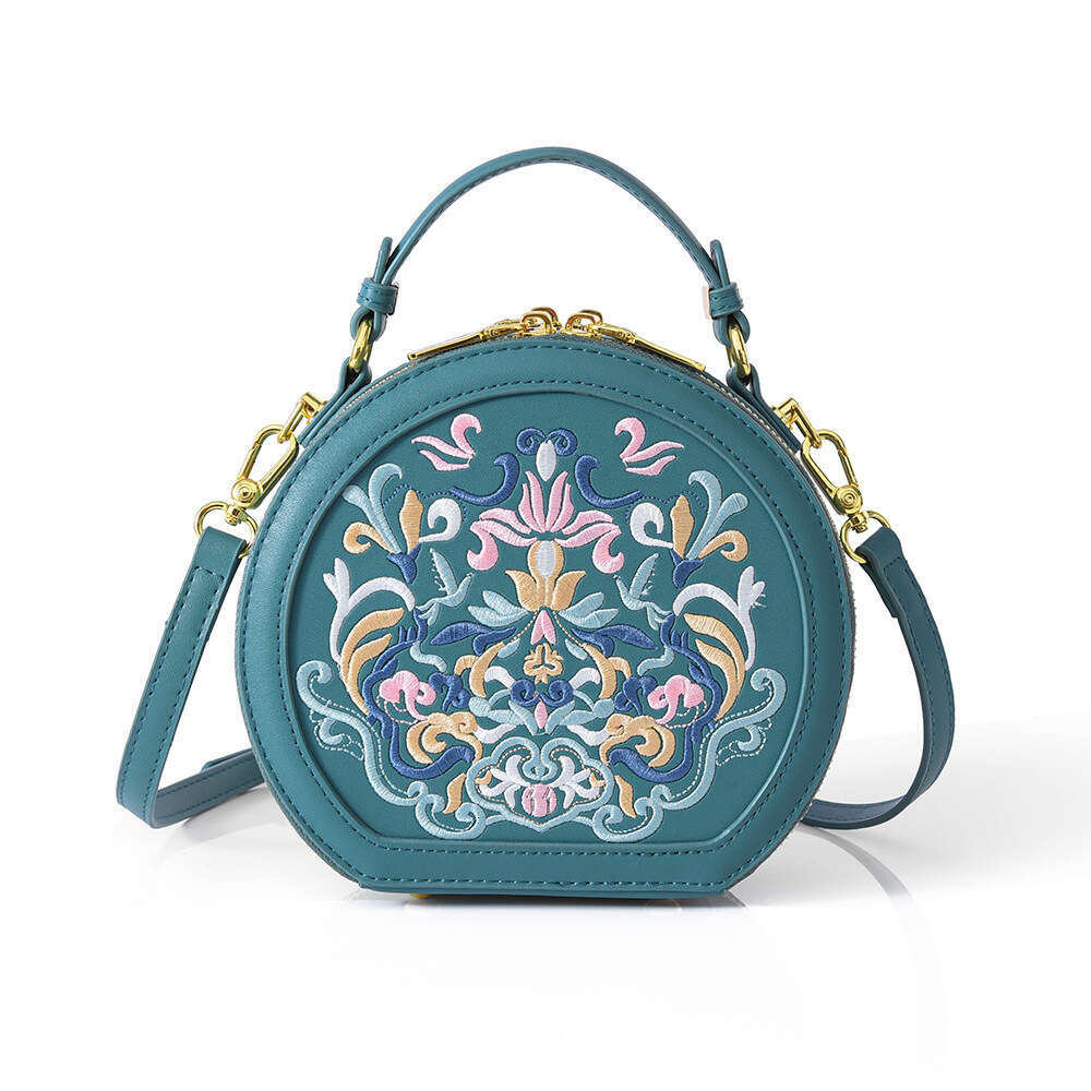 Unique Embroidered Women's Handbag 2026 New Trendy Artistic Shoulder Chinese Style Crossbody Small Round Bag