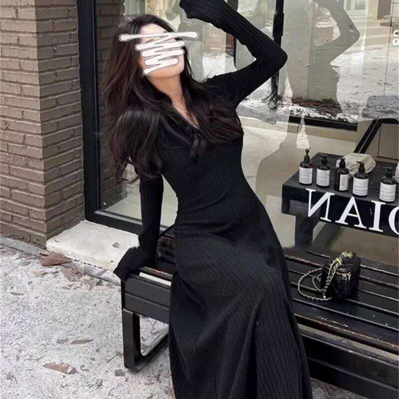 Women French Style Knitted Dress Autumn Winter New Fit Slimming Sweater Long Vestidos Female Small V-neck Silod Color Dresses C260312