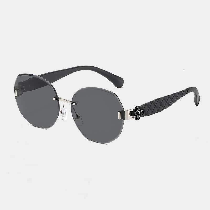 Designer Sunglasses for Women Classic Fashion Popular Oval Rimless frame Gradient lenses Beach Daily Sun Glasses Wave Clover Temple