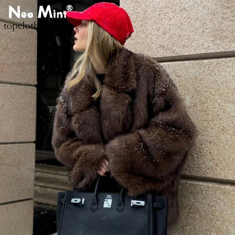 Neo Mint 2024 Winter Faux Coat Women Brand Fashion Fluffy Fox Fur Outerwear Overcoat Girl Street Style Furry Warm Jacket
