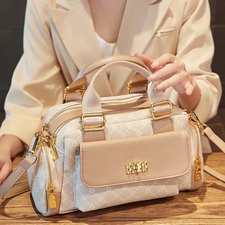 2026 New Simple & Stylish Casual Handbag for Women, Large Capacity, Versatile, Multi-functional Lettered Crossbody Bag