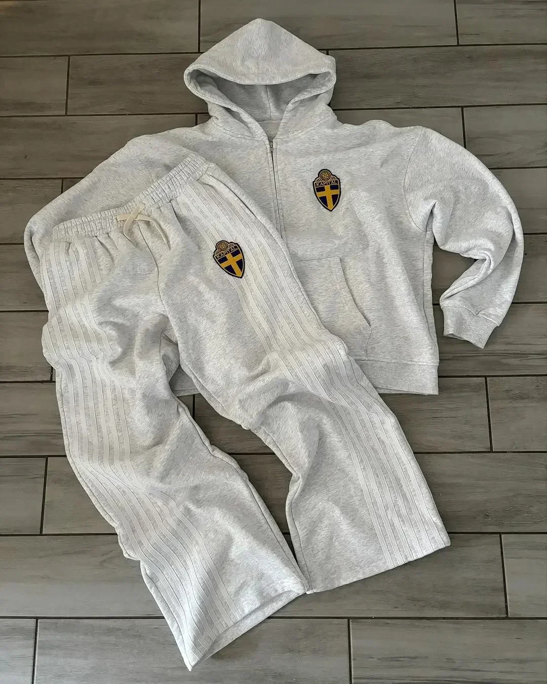 Fashion Retro Stripe Embroidery Zipper Hoodie Sweater Set Mens Two-Piece Set Hip Hood Embroidery Oversized Sweater Mens Set 260311