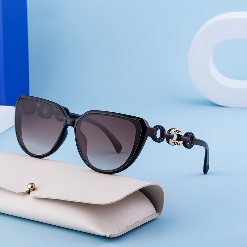 2026 New Fashion Chain Cat-Eye Polarized Women, Trendy Street Style UV Protection Sunglasses for Women