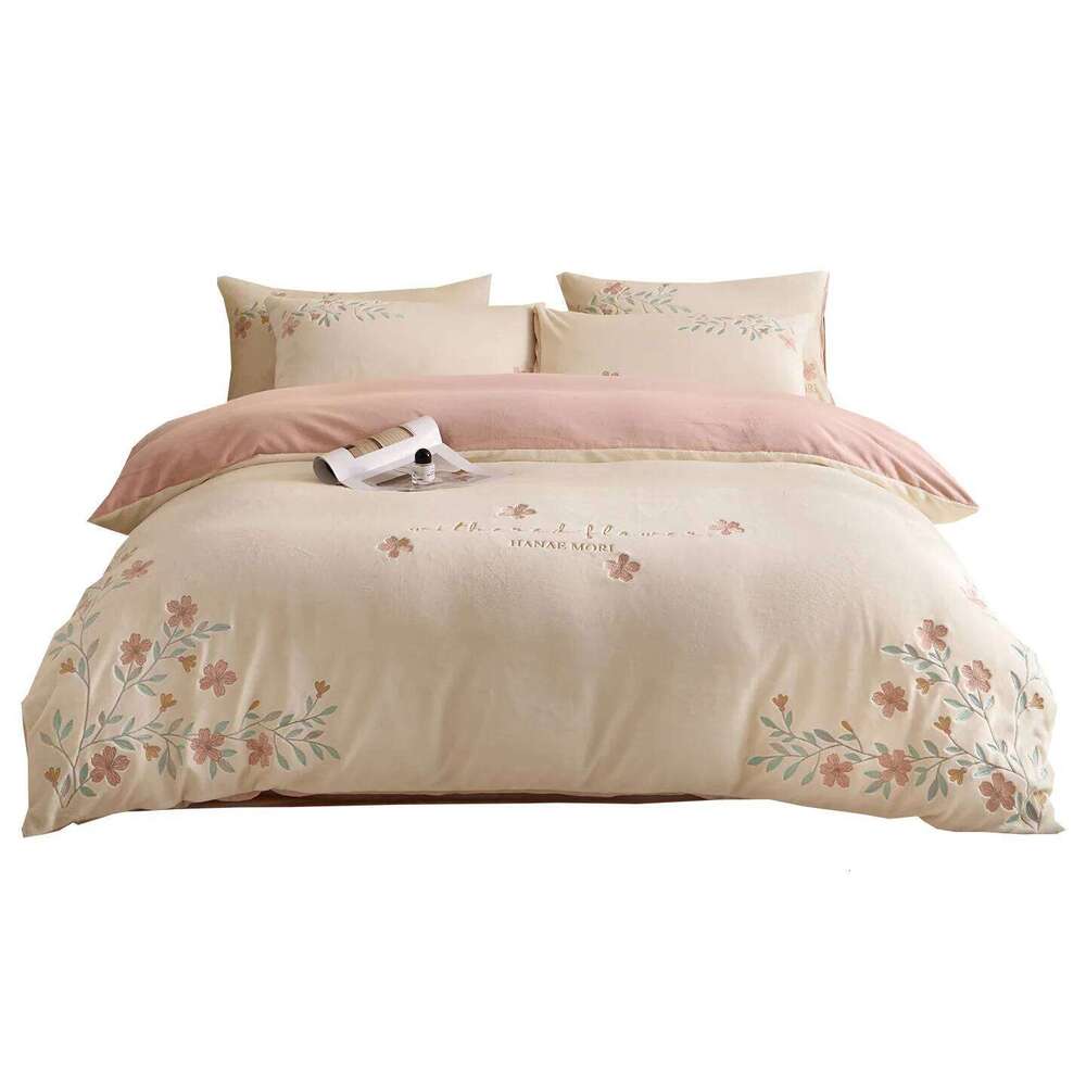 Light four-piece set, thickened warm coral fleece, beautiful embroidered quilt cover, fleece bed sheet H260312