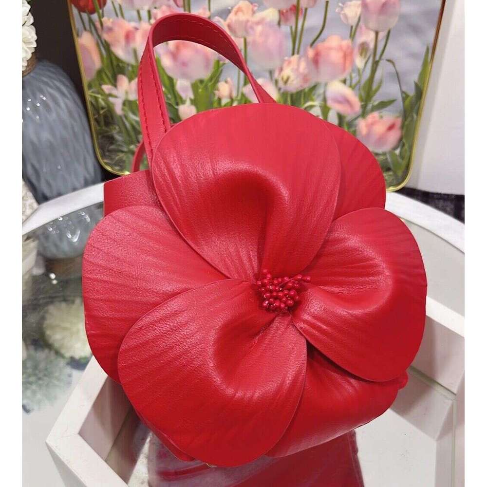Early Spring New Women S Petal Flower Tote Creative Floral Handbag Single Shoulder Crossbody Chain Bag