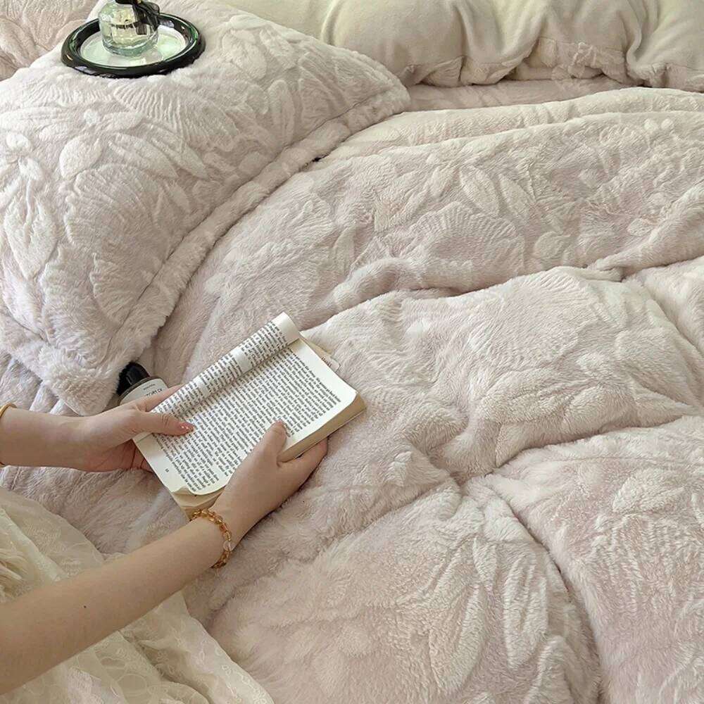 Thickened Jacquard Milk Velvet Bedding Set Winter Warm Quilt Cover Pillowcase Bed Linen Comfortable Soft Home Four Piece Sets H260312