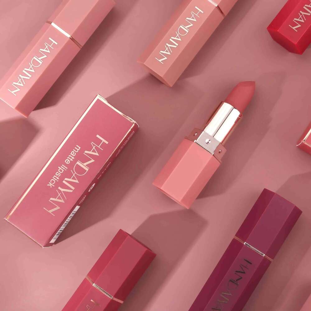 Waterproof Nude Matte Long Lasting Lip Stick Not Fading Sexy Red Pink Velvet Lipsticks Makeup Cosmetic Batom 6 Colors W260311
