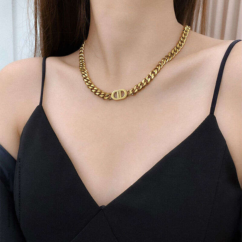 Double D Letter Titanium Steel Necklace Hip-Hop Style Light Luxury High-End Fashion Women's Accessories Pig Nose Collarbone Chain