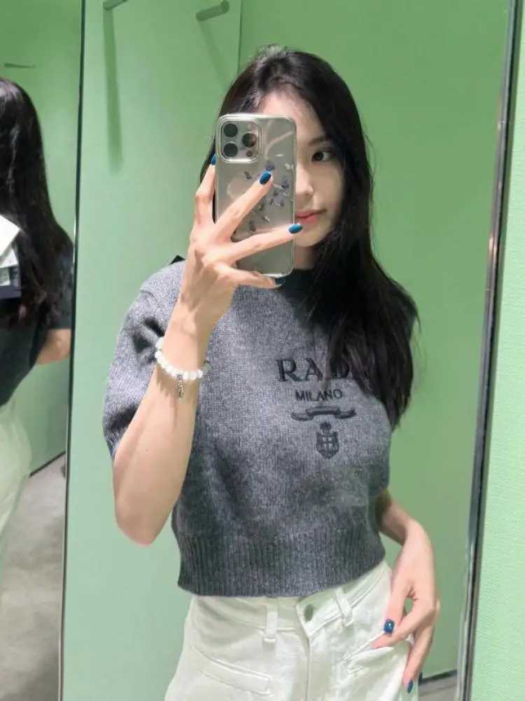 Autumn 2024 New Short-sleeved Short Knitted Sweater Womens Casual Embroidered Trendy Crewneck Pullover SweaterT260312