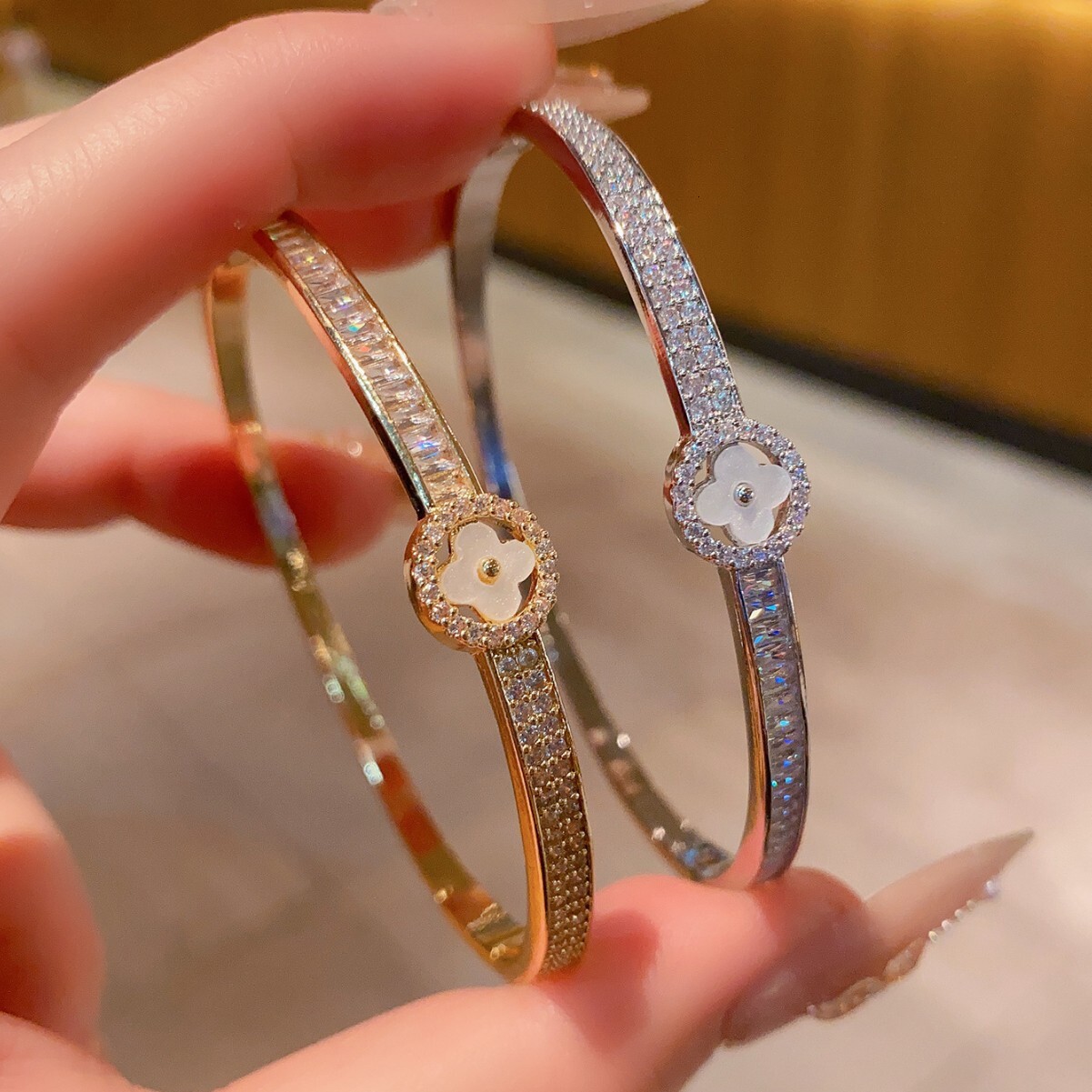 Bracelet Style Geometric New Princess Fashion Sun Hand Jewelry Bracelet Elegant Women's Small Round Plate Bracelet