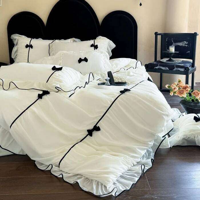 Ins Princess Style Bedding Sets Ruffle Lace Bow Quilt Romantic Bedclothes Decor Woman Girls Bedroom Duvet Cover 4pcs 2025 H260312