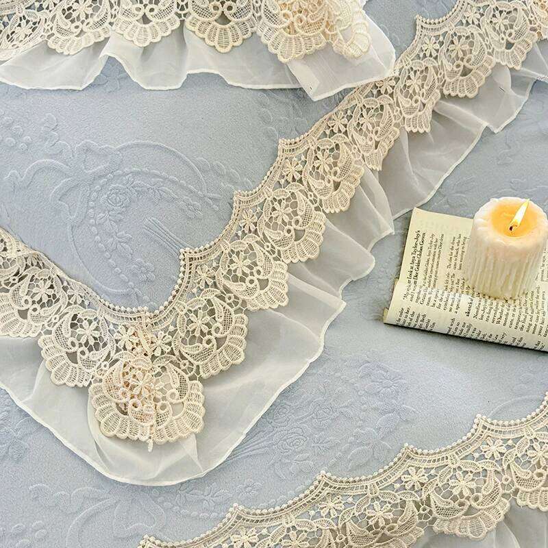 4Pcs Vintage French Romantic Lace Ruffles Carved Velvet Warm Winter Princess Bedding Duvet Cover Set Bed Sheet Pillowcases H260312