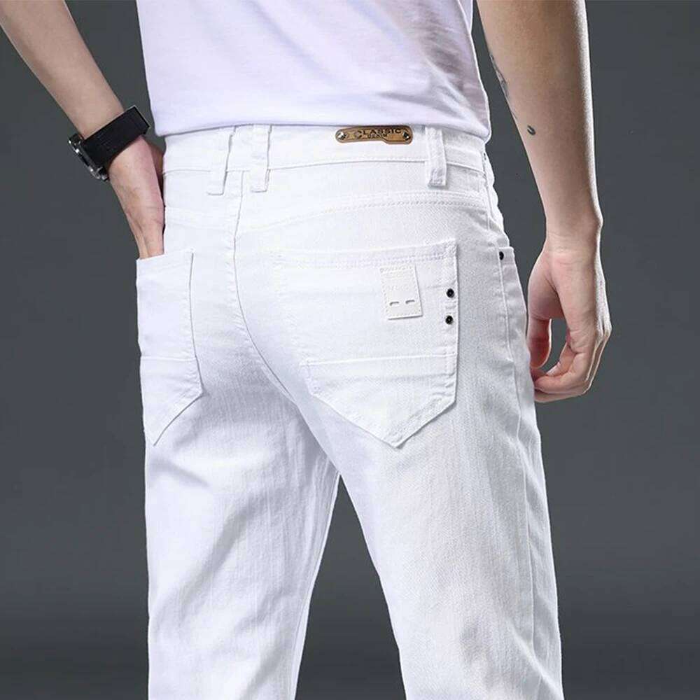 Autumn Men's White Slim Fit Straight Jeans Casual Stretch Denim Pants Comfortable Fashion Streetwear Male Brand Clothing 26Y0312