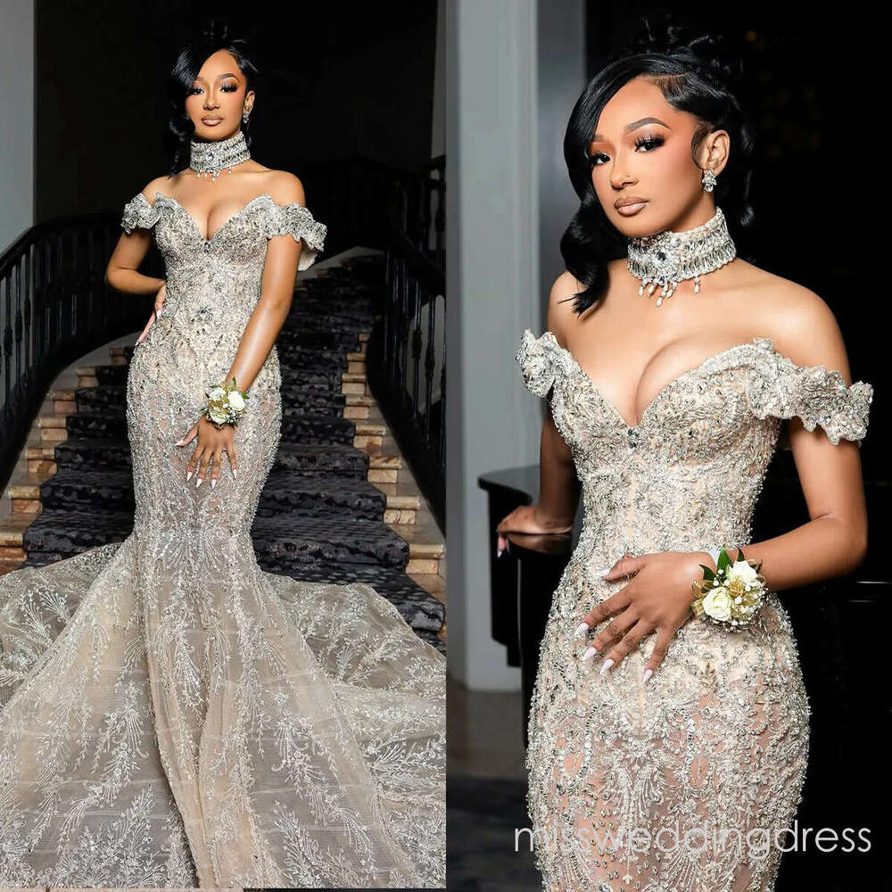 Exquisite Appliques Crystal Wedding Dresses Off Shoulder Bridal Gowns Beading Illusion See Through Customized Bride Sweep Train Vestidos De Novia